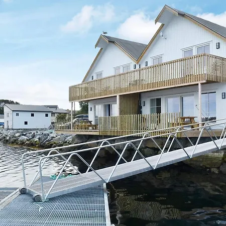 6 Person In Kverva * Dyrvik