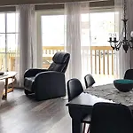 6 Person In Kverva Dyrvik